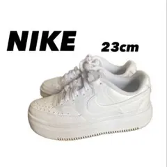 NIKE スニーカー コートビジョンアルタDM0113-100 厚底 23cm