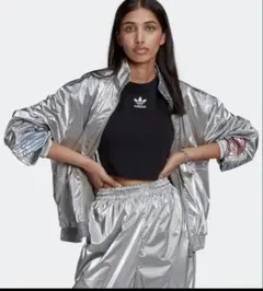 adidas アディカラー トリコロール シルバー ジャケット M 新品未使用のサムネイル