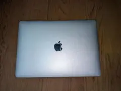 【美品・箱付き】MacBook Air M1(2020) 8GB/256GB
