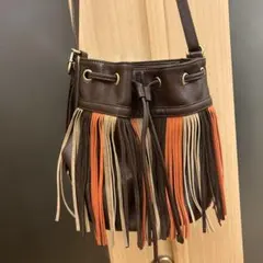 ★OZOC★フリンジ付き　今人気のミニショルダーバッグ