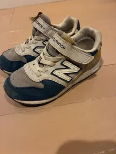 処分します New Balance 996キッズスニーカー