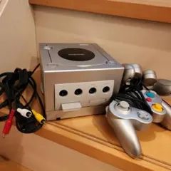 Nintendo GameCube シルバー 本体 コントローラー付き