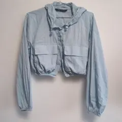 ZARA クロップド丈 フード付きブルゾン ライトブルー Mのサムネイル