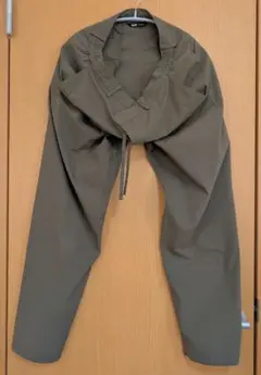 【ユニクロ】UNIQLO×Theory 感動イージーパンツ L オリーブ