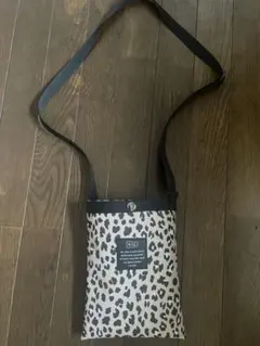 kiu、キウ、ショルダー、サコッシュのサムネイル