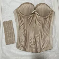ブライダルインナー　huggebridal D65 ビスチェ