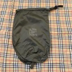 UNIQLO ULTRA LIGHT DOWN 圧縮袋 ブラック