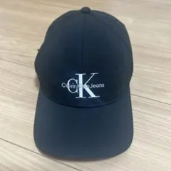 Calvin Klein 黒 キャップ ロゴ入り 男女兼用のサムネイル