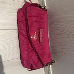 PRADA ナイロン ギャザー バッグ ピンクのサムネイル