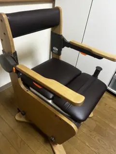 介護用　家具調ポータブルトイレ ブラウン