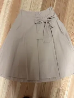 クチュールブローチ　リボンスカート