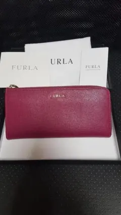 WALLET パープルのFURLAブランドウォレット（状態良好）