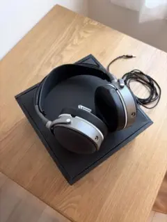 Audeze LCD-S20 スタジオヘッドホン 平面磁界駆動 - メルカリ