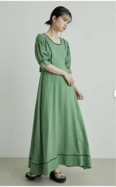 リリーブラウン カラーパイピングワンピース