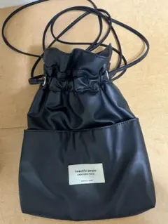 beautiful people 巾着バッグ ブラックのサムネイル