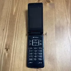 SoftBank 831SH ガラケー ブラックのサムネイル