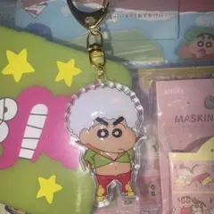 クレヨンしんちゃん　キーホルダー