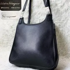 サルヴァトーレフェラガモ ワンショルダーバッグ 黒 本革 Ferragamoのサムネイル