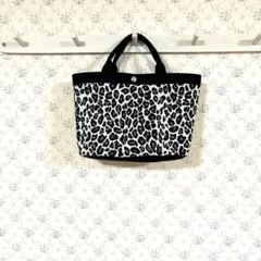 Item thumbnail for item c02d4c50-7775-4331-83de-14f19529f951