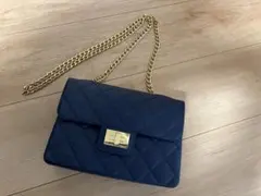 DESIGN INVERSO キルティングシルバーチェーンバッグ　ブルー