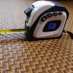 レーザー距離計ミニ IPX4 防水 5〜1000yds - メルカリ