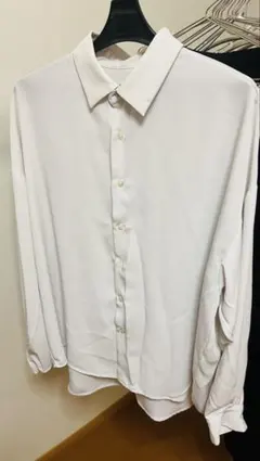 tk Takako Kikunaga ホワイト長袖シャツ