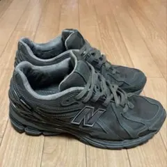 ニューバランス　1906R