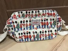 新品Cath Kidston 兵隊柄 ショルダーバッグ クリスマス ロンドのサムネイル