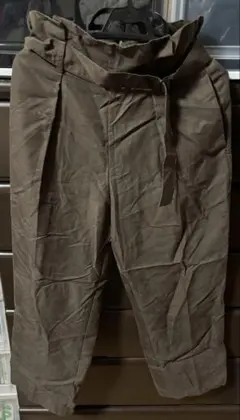 ブラウン カジュアルパンツ Mサイズ ウエストリボン付き