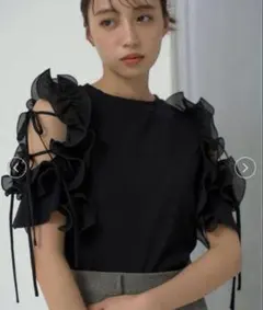 SNIDEL フリルスリーブカットプルオーバー ブラック