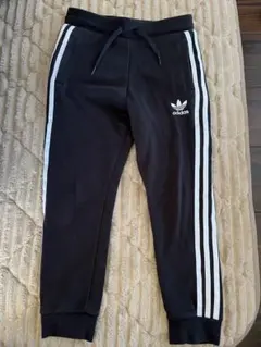 アディダスオリジナルス ボトムス