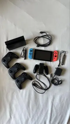 Nintendo Switch 本体【訳あり】+ ジョイコン3個 + おまけ付き