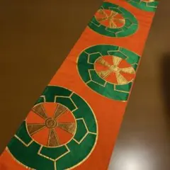 和風テーブルランナー　　１２０オレンジと緑の円形模様