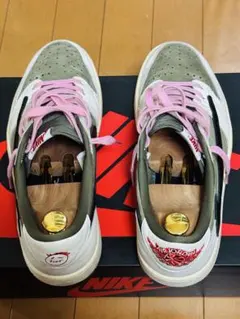 トラヴィススコット　エアジョーダン1 LOW オリーブ