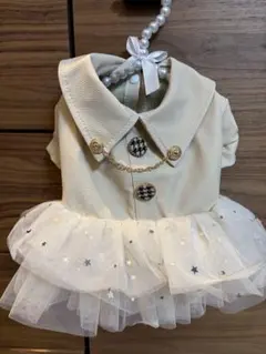 セール特価！犬服 クリーム色 フリル付き