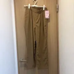 タックパンツのサムネイル