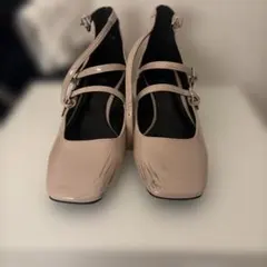 ZARA ストラップパンプス ベージュのサムネイル