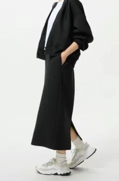 UNIQLO ユニクロ ドライスウェットナローロングスカート ブラック XLのサムネイル
