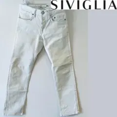 SIVIGLIA　絶妙なクリームホワイト　透け感なしで１年通して活躍する１本