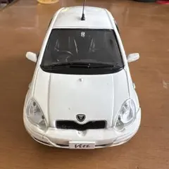 Toyota Vitzのミニカーのサムネイル