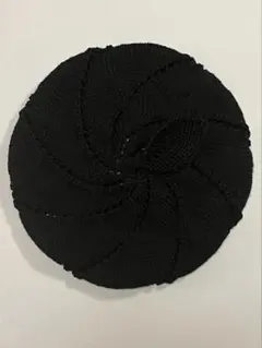 あまぐりさん2525様ご検討品☆うず巻き模様のベレー帽　リーフ付き