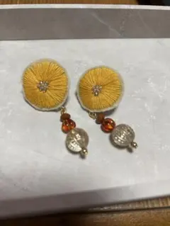 ハンドメイド　刺繍　ピアス