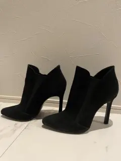 ZARA WOMAN ブラック スエード アンクルブーツ