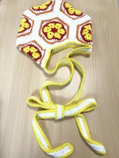かぎ針編みのカラフルな花柄のカバン