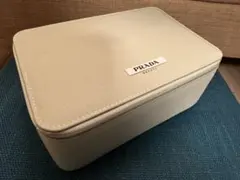 PRADA BEAUTY ノベルティ メイクボックス