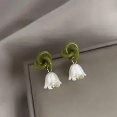 NO.14 花モチーフ ピアス