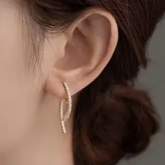 シルバー　ラインストーン フープイヤリング