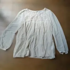 earth music&ecology ベージュシアー長袖シャツ