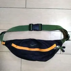 ナイキボディバック