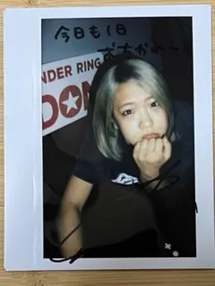 AZM サイン入りチェキ　スターダム